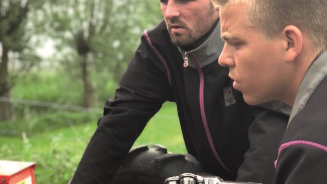 travail au champ - assistant sélection